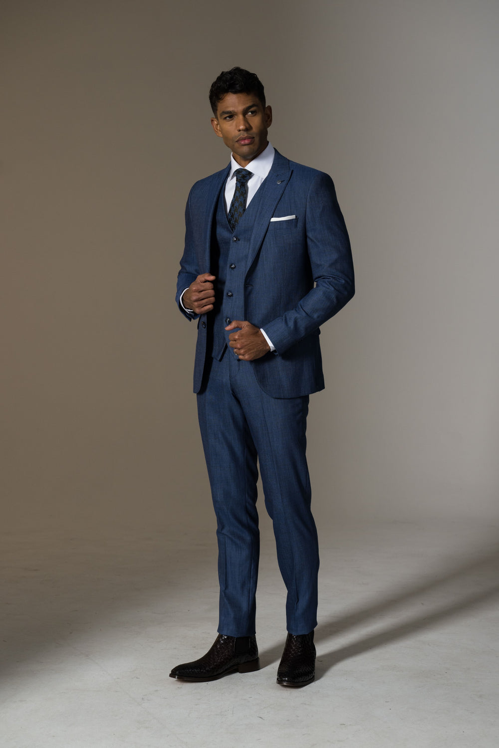 'Nimes' 3-Piece Suit