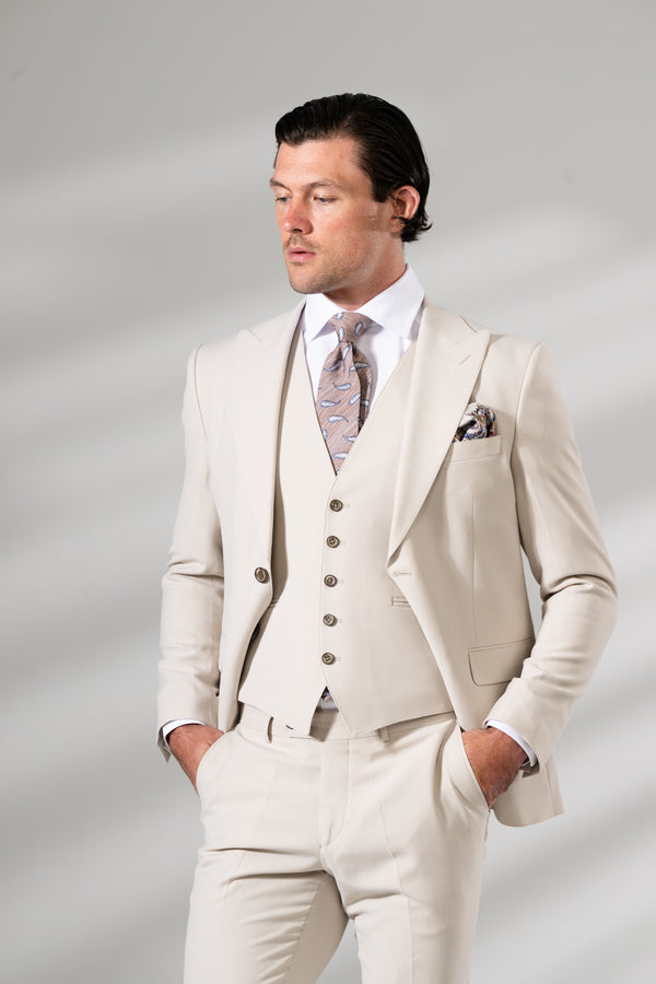 'Tusk' 3-Piece Suit