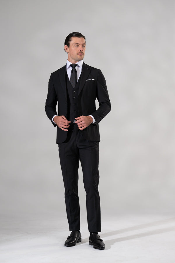'Specter' 3-Piece Suit