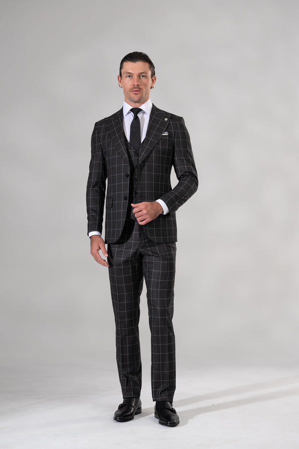 'Bastian' 3-Piece Suit