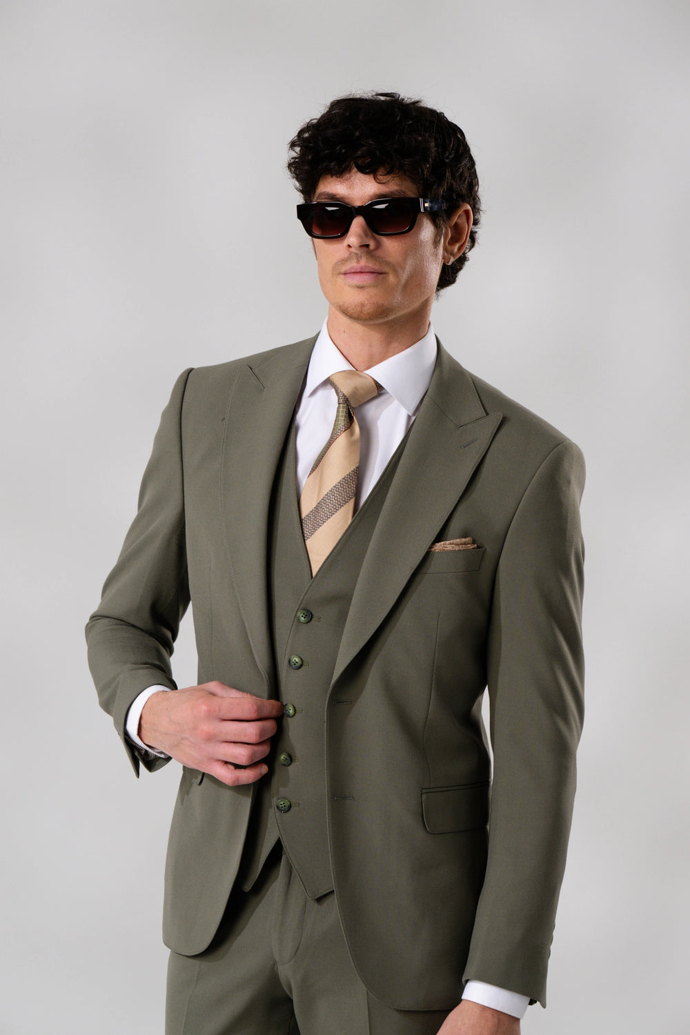 'Tusk 2.0' 3-Piece Suit