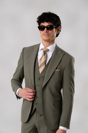 'Tusk 2.0' 3-Piece Suit